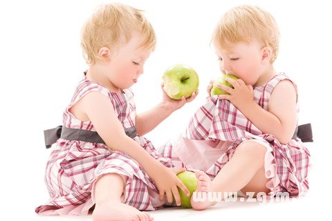 Dream of eating an apple