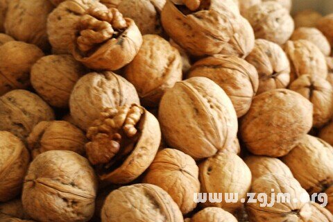 Dream of walnut