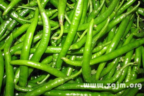 Dream of green pepper pepper