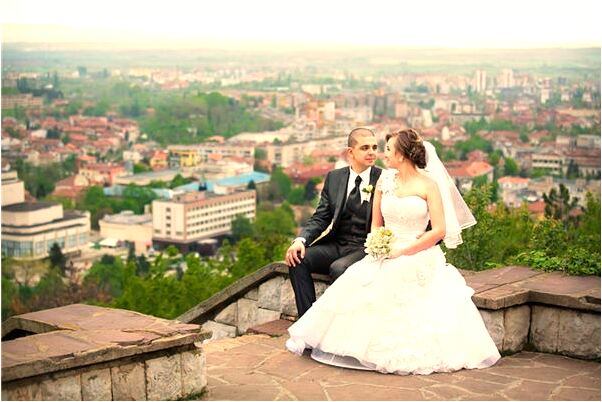 夢到了拿結婚證會是什麼預兆_周公解夢官網