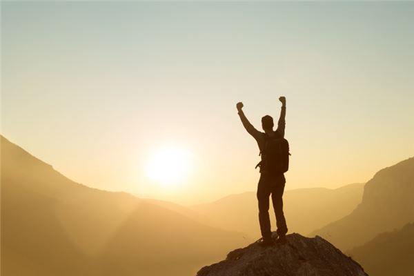 夢見在山頂_周公解夢