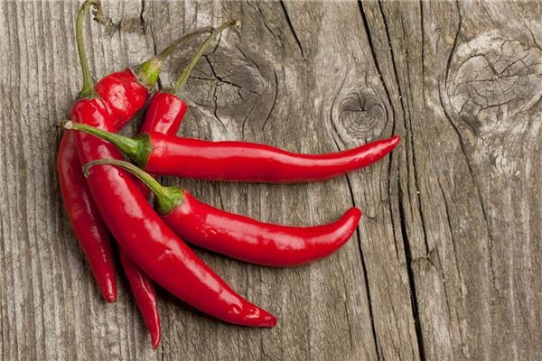 做夢夢見紅辣椒怎么回事？_周公解夢