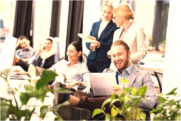 夢見在一個人很多的地方是什麼兆頭_周公解夢官網