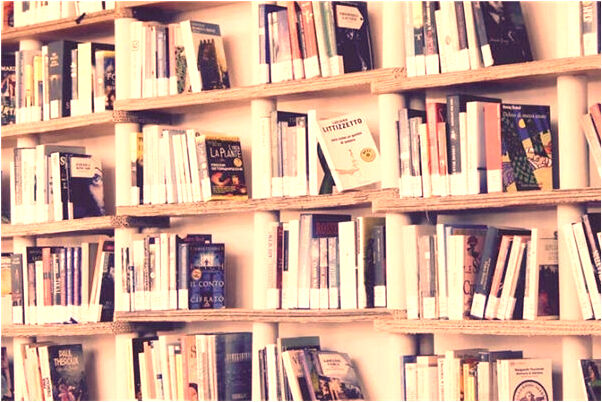 夢到了紅圍脖是什麼意思?_周公解夢官網