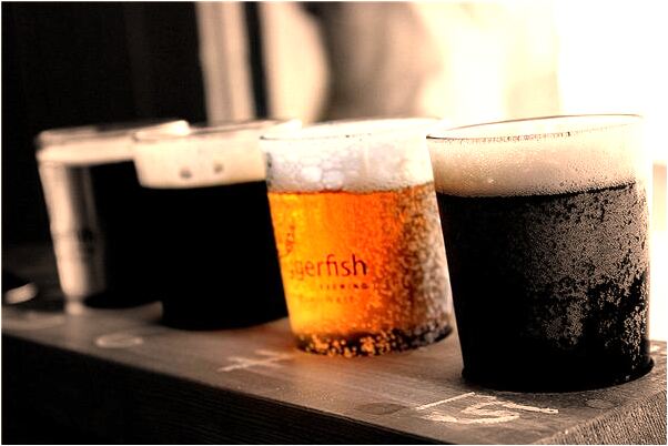 夢見墳地有條蛇是好事還是壞事_周公解夢官網