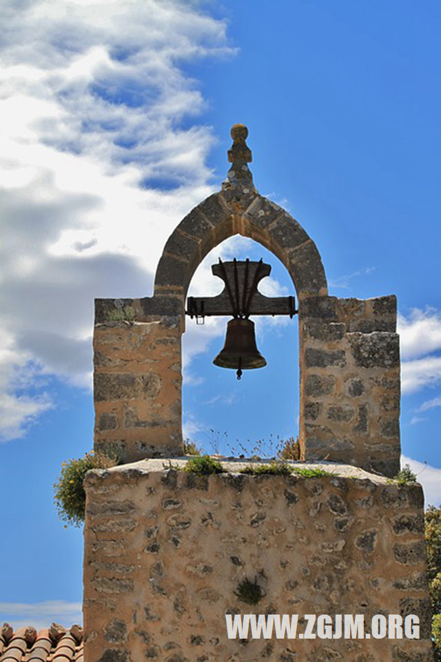 夢見打蛇打不死_周公解夢夢到打蛇打不死是什麼意思_做夢夢見打蛇打不死好不好_周公解夢官網