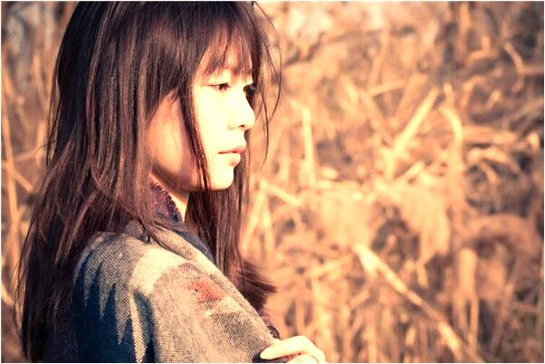 夢到了墜入兩牆縫之中是什麼徵兆_周公解夢官網