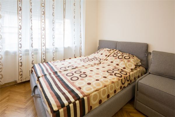 夢見床上有蟲子_周公解夢