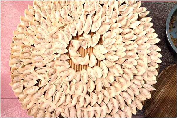 夢到死去的父親在洗腳代表著什麼_周公解夢官網