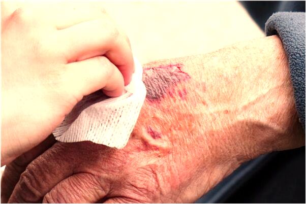 夢見夢墓碑預示什麼_周公解夢官網