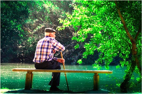 夢到自己被捅了兩刀是什麼預兆_周公解夢官網