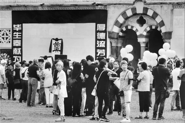 夢見有人去世了辦喪事_周公解夢