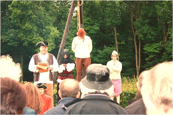 夢見被小孩兒尿是咋回事_周公解夢官網