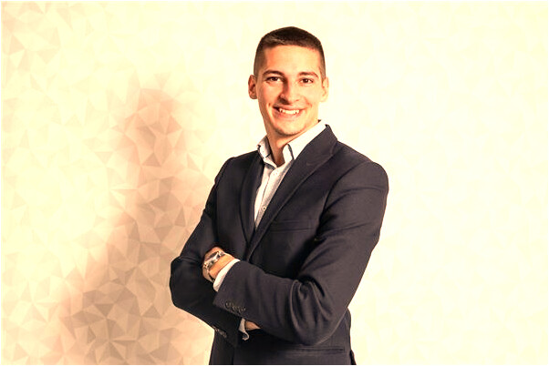 夢到了蟒蛇快把自己吃了意味什麼_周公解夢官網