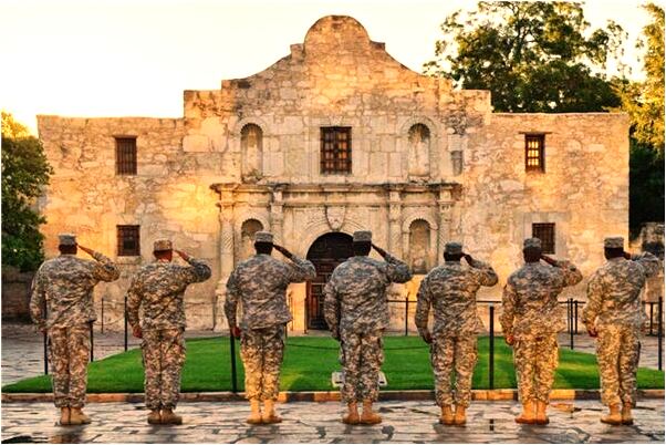 夢到好些人撒紙錢代表什麼_周公解夢官網