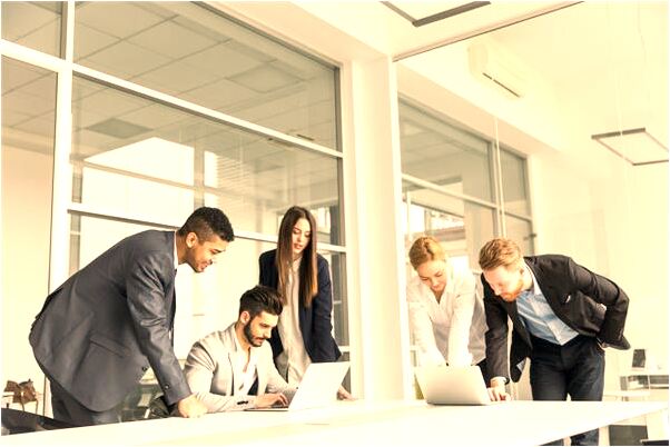 夢到了大黃狗沖兩個頭的蛇叫意味什麼_周公解夢官網