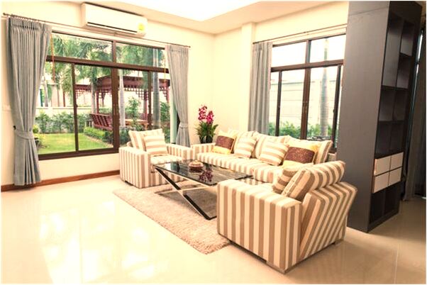 夢見黑魚變成女人親我怎么回事_周公解夢官網