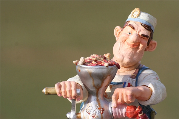 夢到一盆煮熟的豬血是吉兆嗎?_周公解夢