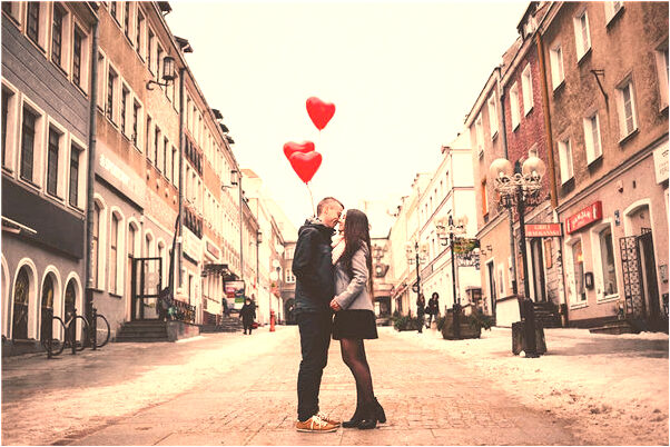 夢到先後和好幾個異性做愛有什麼含義_周公解夢官網