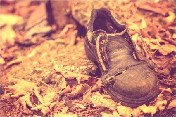 夢見誤闖殯儀館被攔住不準出來代表什麼_周公解夢官網