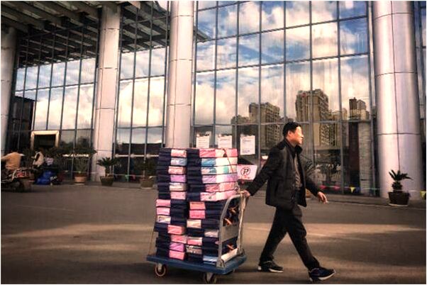 夢見從高處蹦下來怎么回事_周公解夢官網