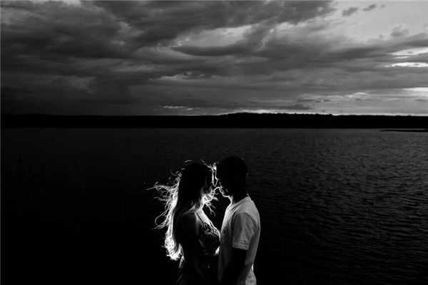 夢見黑雲是什麼意思_周公解夢