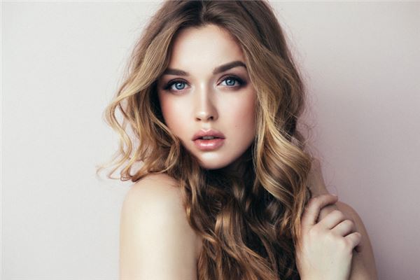 1977年屬蛇女的性格_十二生肖