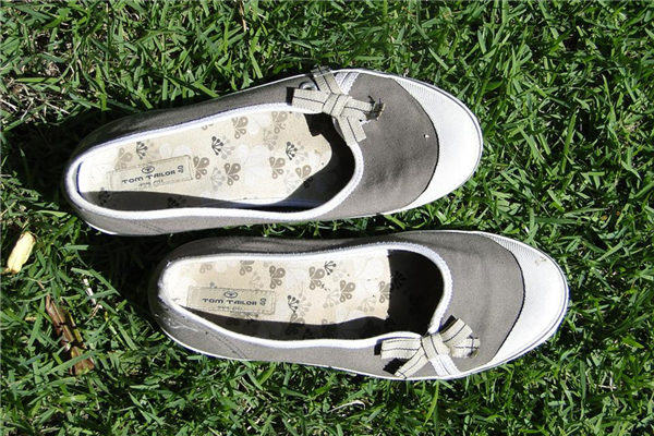 夢見丟鞋_周公解夢