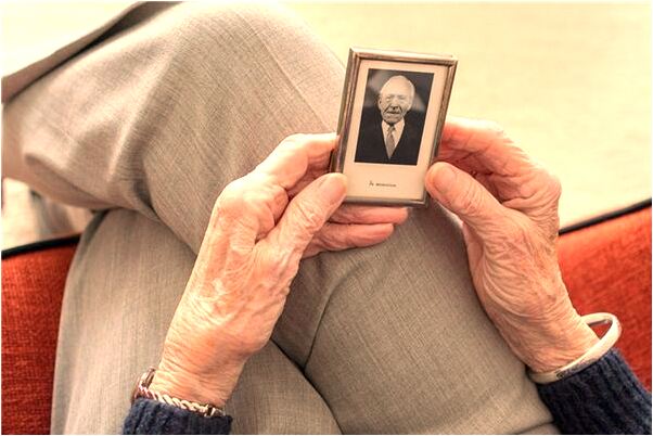 夢到粉筆寫字會有什麼預兆_周公解夢官網