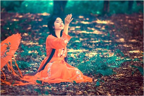 夢見沒見別人送我新衣服沒穿有什麼含義_周公解夢官網