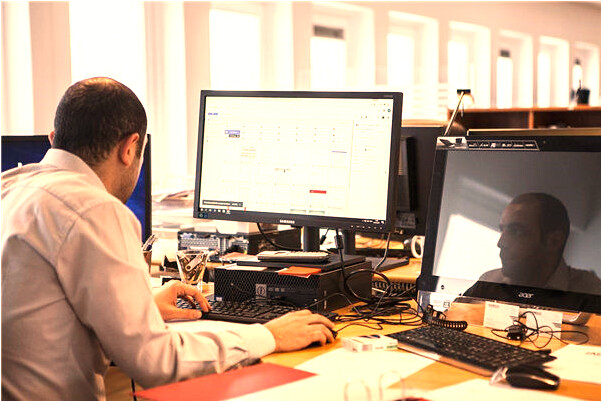 夢見掉了一顆虎牙不疼沒出血好不好_周公解夢官網