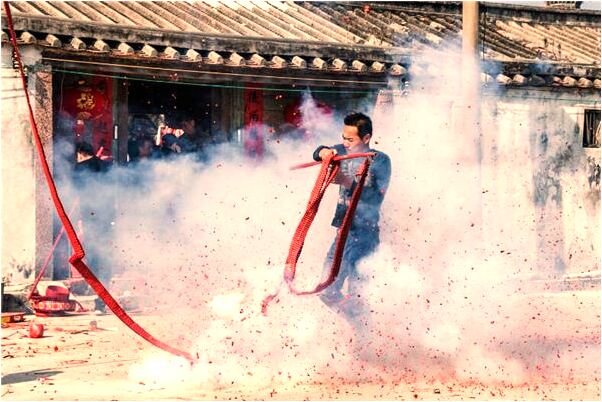 夢到閨女搬桌菩薩發光意味著什麼_周公解夢官網