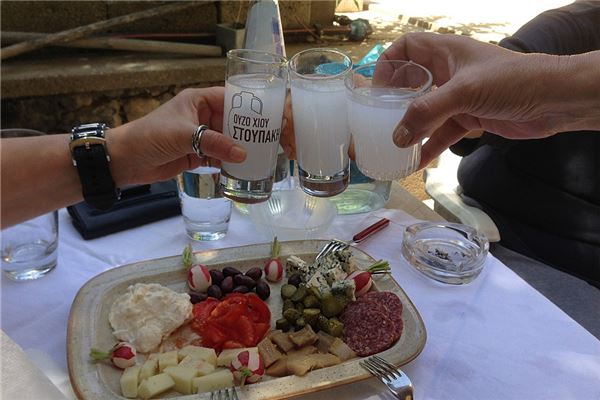 夢見與朋友喝酒是好事還是壞事_周公解夢