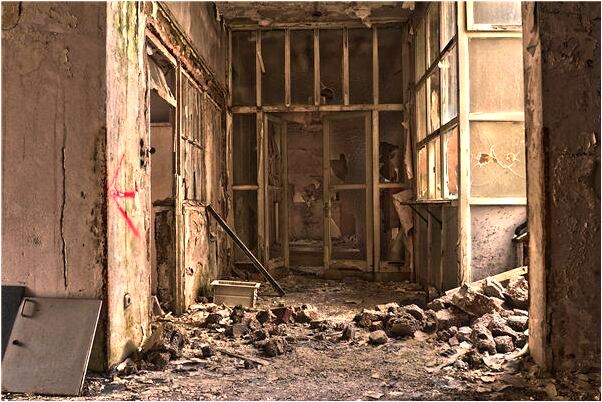 夢到了車掉下公路意味著什麼_周公解夢官網