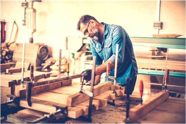 夢見房間有明有暗會有什麼預兆_周公解夢官網