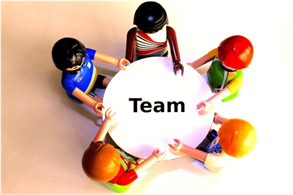 夢到了老師追著我收手機代表著什麼?_周公解夢官網