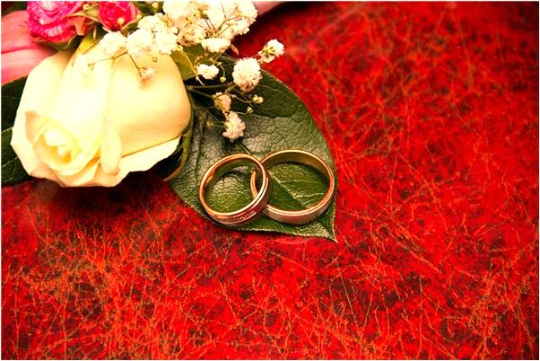 夢見魚水中游有何寓意_周公解夢官網