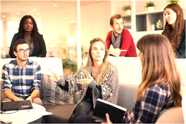 夢到了朋友打電話問我在哪裡預示著什麼_周公解夢官網