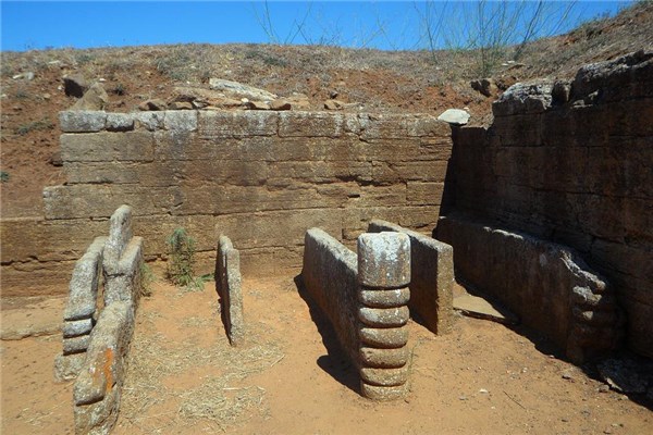 夢到盜古墓是什麼預兆_周公解夢