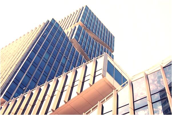 夢到別人頭髮白了怎么回事_周公解夢官網