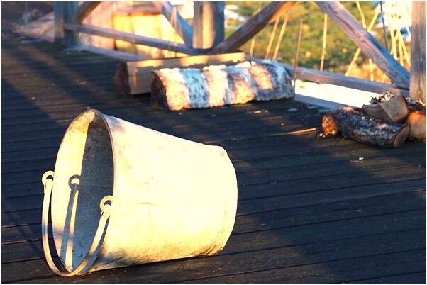 夢到了與老公住酒店地上全是水有什麼意思_周公解夢官網