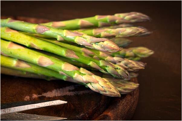 夢見被顛老追追著全家跑的預兆_周公解夢官網