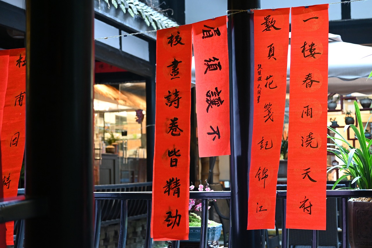 夢見貼門對有什麼預示嗎_周公解夢