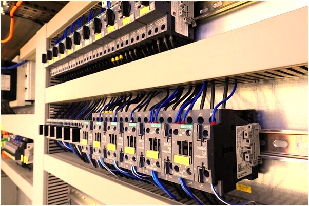 夢見一直跟著去世的爸爸有什麼意義嗎_周公解夢官網