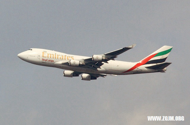 夢見內褲破了_周公解夢夢到內褲破了是什麼意思_做夢夢見內褲破了好不好_周公解夢官網