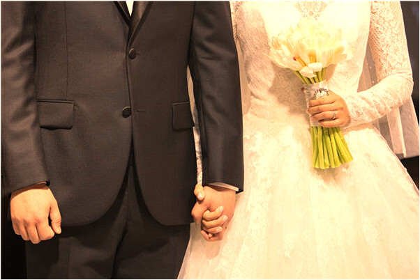 夢到自己和喜歡的明星戀愛是什麼徵兆_周公解夢官網