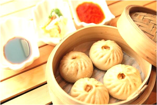 夢到和陌生男女在一起耍啥意思_周公解夢官網