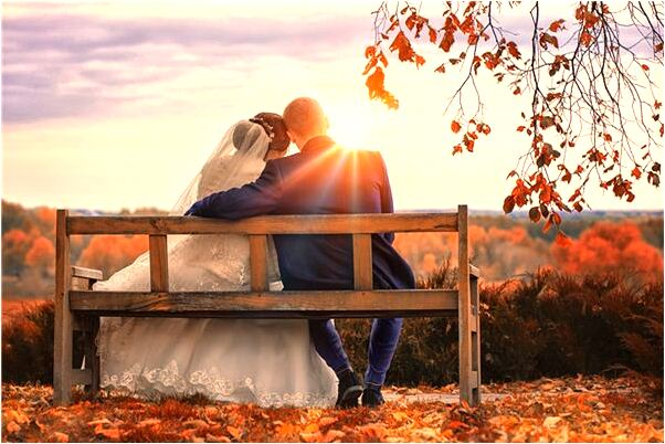 夢到自己在床上玩手機預兆了什麼嗎_周公解夢官網