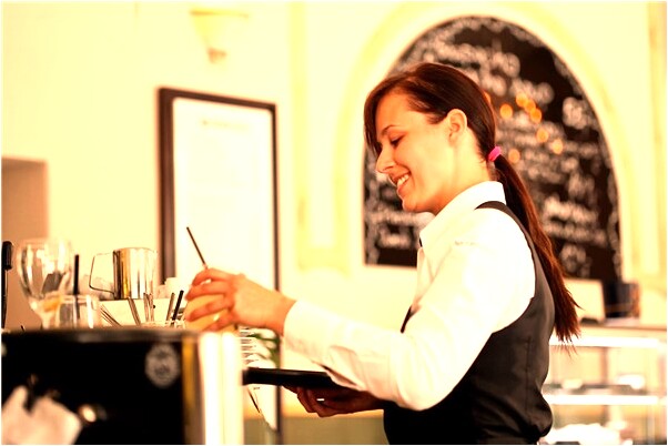 夢見母親過世自己在哭有什麼寓意嗎_周公解夢官網