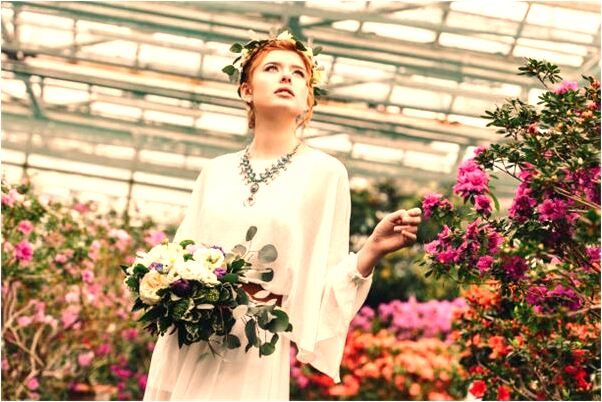 夢到了夢壓在床上了意味什麼_周公解夢官網